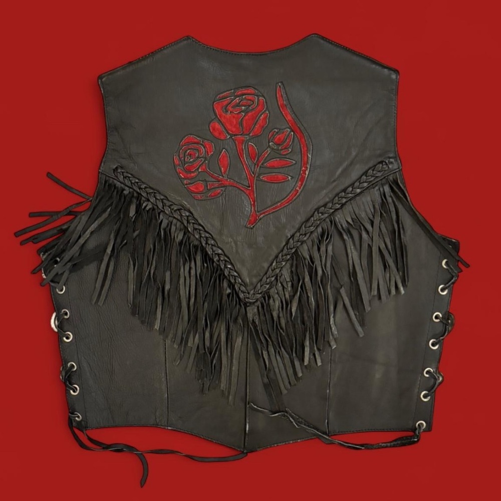 vintage leather vest with red rose and fringe details - Picture 2 of 6